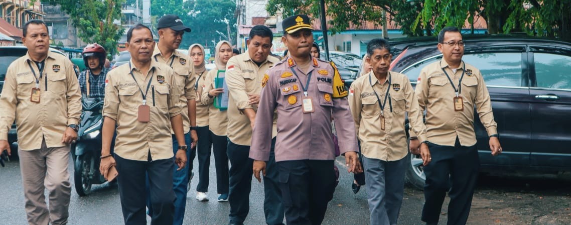 Kapolres Kuansing Pimpin Rombongan Tim Desk Monitoring Pilkada di Dapil 1, Proses Pencoblosan Berjalan Lancar