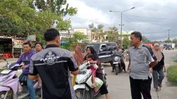 Gelar Pembagian Takjil Gratis, Ayah Alifah dan YNCI Chapter Kuansing Borong Dagangan Masyarakat