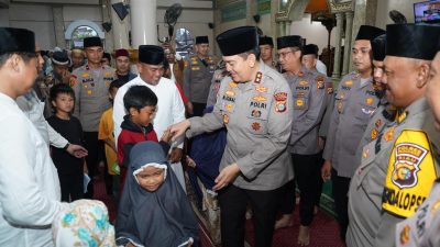 Kapolda Riau Safari Subuh Ramadhan di Masjid Nurul Hijrah Kabupaten Pelalawan